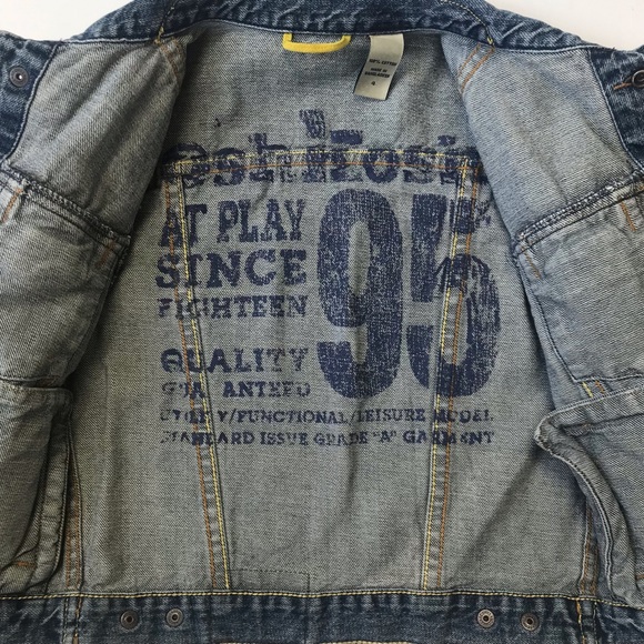 Vintage Oshkosh Distressed Jean Jacket, Size 4. - Picture 3 of 5